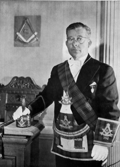 Leonard Clark